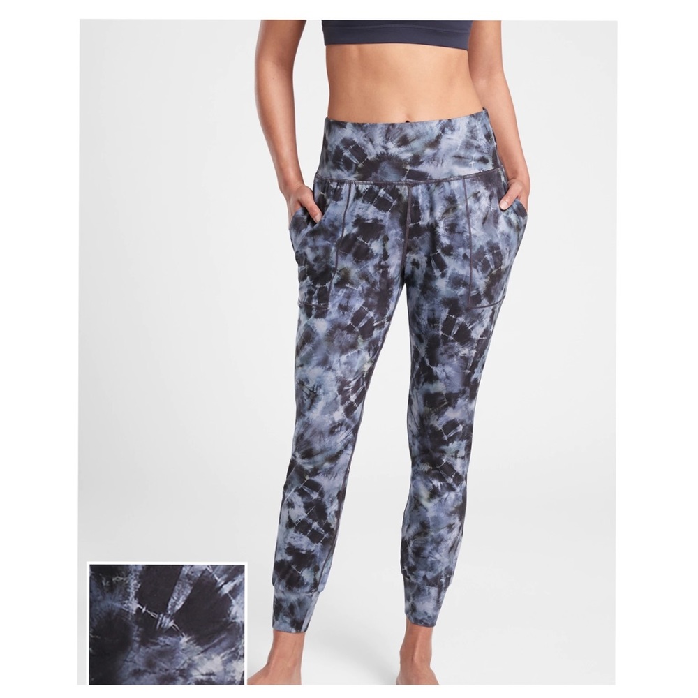 Athleta Salutation Printed Jogger M